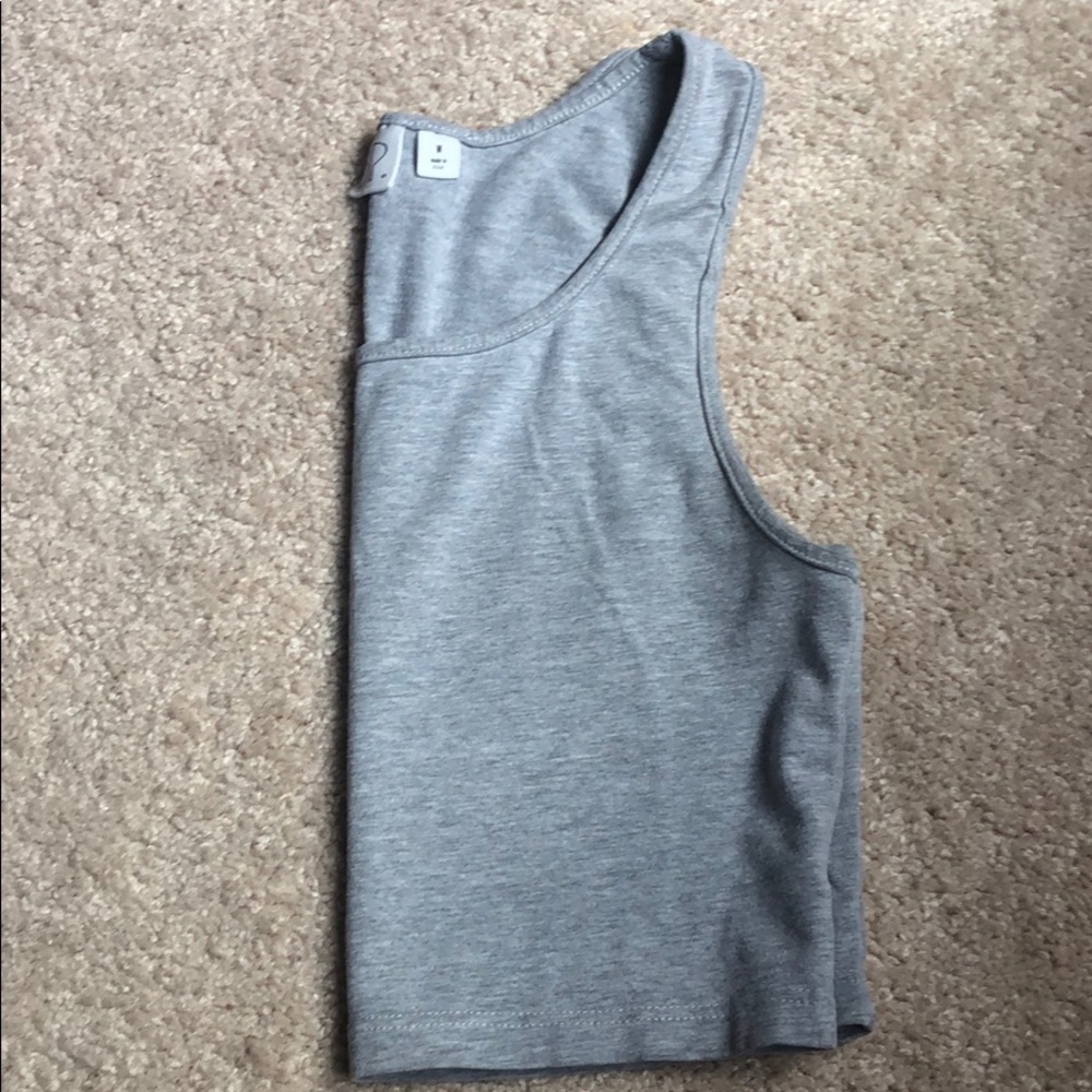 Basic Crop Top - Picture 4 of 4